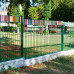 Grille de clôture à treillis soudé avec frise Clôture ludique pour sécuriser les espaces de jeux extérieurs