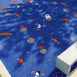 La création de gazon synthétique à thème sur mesure