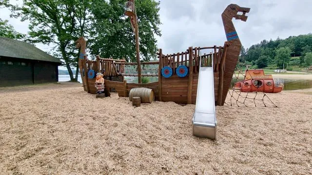 Sol amortissant naturel pour aire de jeux