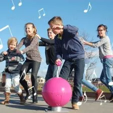 Boule à musique interactive pour aires de jeux