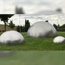 Dômes en acier inoxydable pour aménagements ludiques