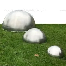 Dômes en acier inoxydable pour aménagements ludiques