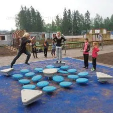 Parcours d'obstacle de grande motricité pour enfants