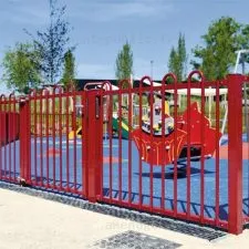 Clôture d’aire de jeux en épingle