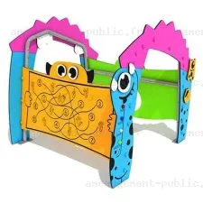 Jeu d’éveil pour aires de jeux inclusives sur le thème des monstres