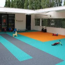 Dalles de revêtement PVC clipsable