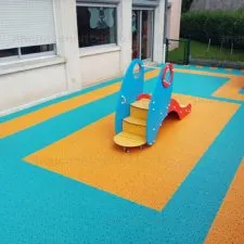Dalles de revêtement PVC clipsable