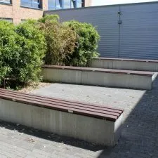 Lattes pour bancs publics en plastique recyclé de différentes couleurs