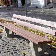 Lattes pour bancs publics en plastique recyclé de différentes couleurs
