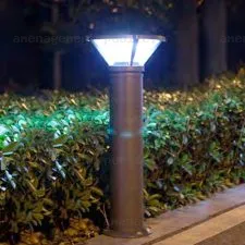 Borne LED pour éclairage extérieur des allées piétonnes