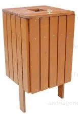 Corbeille carrée en bois pour aménagements publics extérieurs