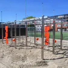 Structure de parcours d’obstacles extérieur