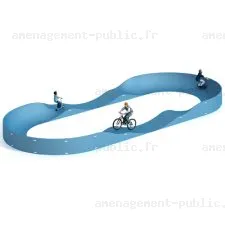 Piste de pumptrack en polyester renforcé